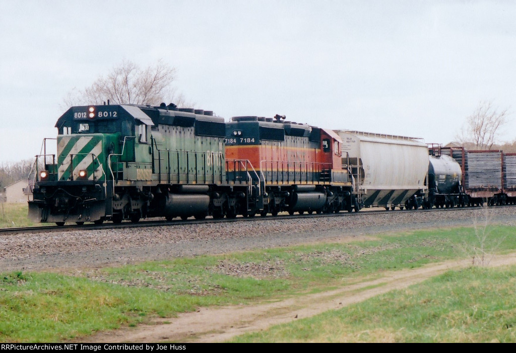 BNSF 8012 East